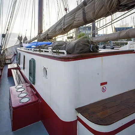 Botel Unique House On Boat In Rotterdam