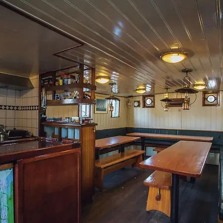Unique House On Boat In * Ρότερνταμ
